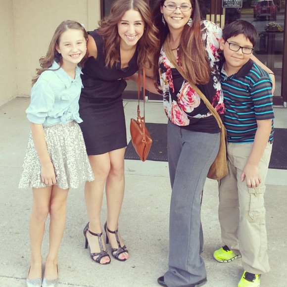 🍍3/$20 Adorable sequin skirt - Picture 4 of 4